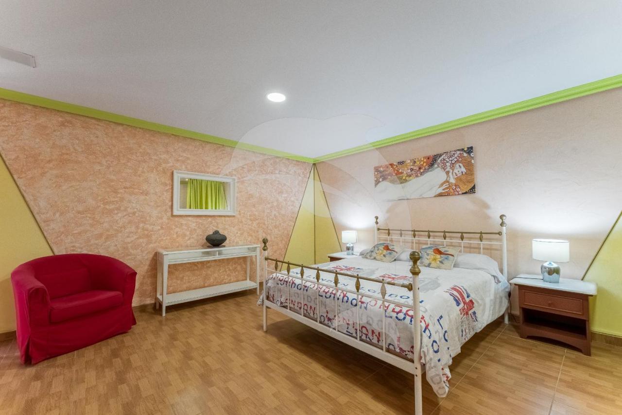 Apartamentos Los Delfines El Médano Kültér fotó